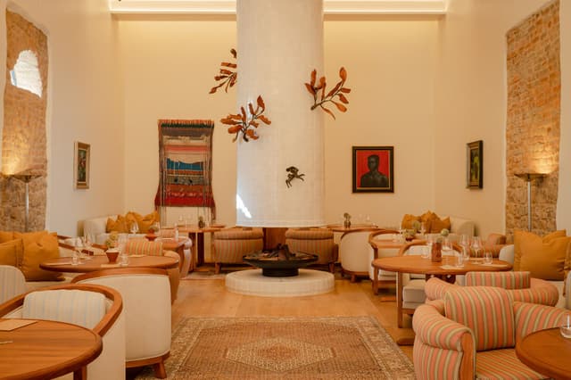 Wine Lounge: Easter Wine Tasting Experience