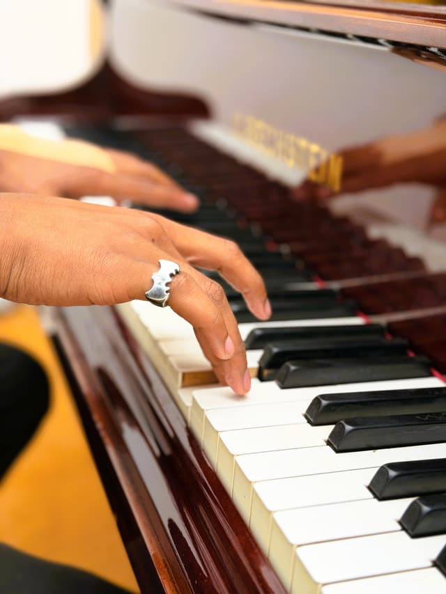 Mark's Entertainment