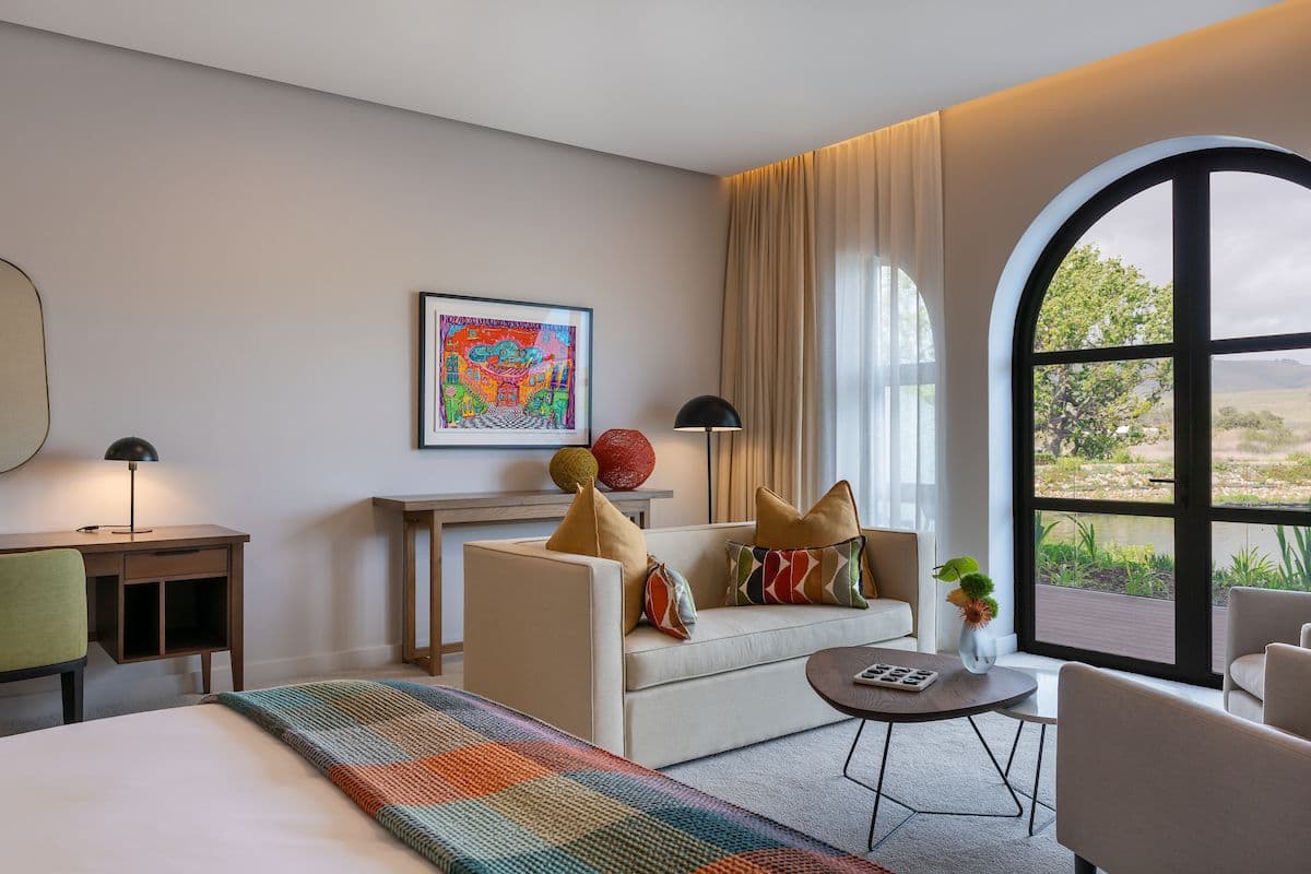 {suites &}{villas}